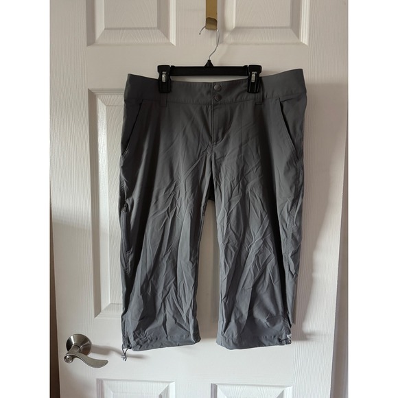 Columbia Pants - Columbia Women's Gray Hiking Cargo Capri Pants Size 12 Outdoor
